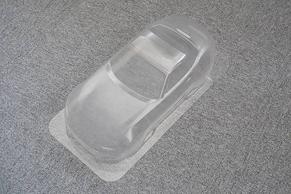 これは塗装前のクリアボディ