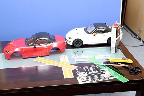 赤ボディは製品の完成済ボディ