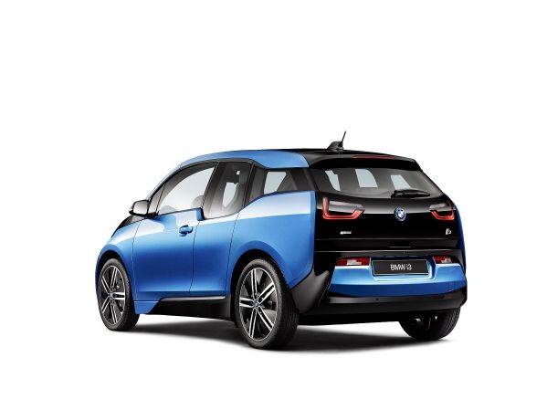 P90216948_lowRes_bmw-i3-94ah-05-2016