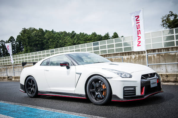 1609012_MY17_GT-R_Media_Day1-2025