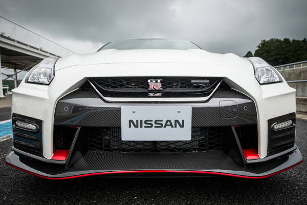 1609012_MY17_GT-R_Media_Day1-2075