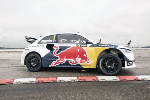 ラリークロスに参戦しているS1 EKS RX クワトロ