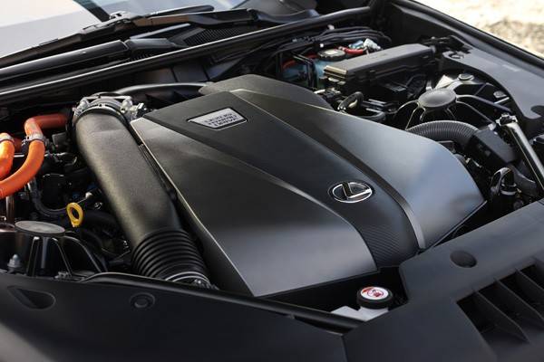 2017_Lexus_LC500h_ExteriorDet_10
