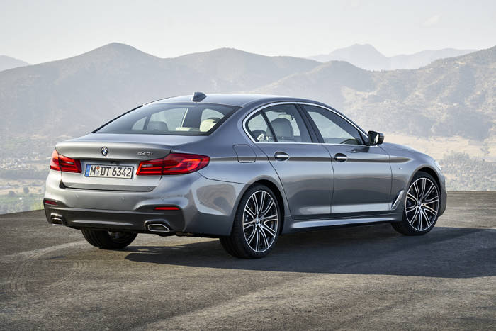 P90237216_highRes_the-new-bmw-5-series