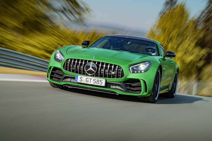 AMG GT R; 2016; Rennstrecke; Exterrieur: AMG Green Hell magno; neuer AMG Panamericana Grill; Kraftstoffverbrauch kombiniert: 11,4 l/100 km, CO2-Emissionen kombiniert: 259 g/km AMG GT R; 2016; race track Exterior: AMG Green Hell magno, new AMG Panamericana radiator grille; Fuel consumption, combined: 11.4 l/100 km, CO2 emissions, combined: 259 g/km