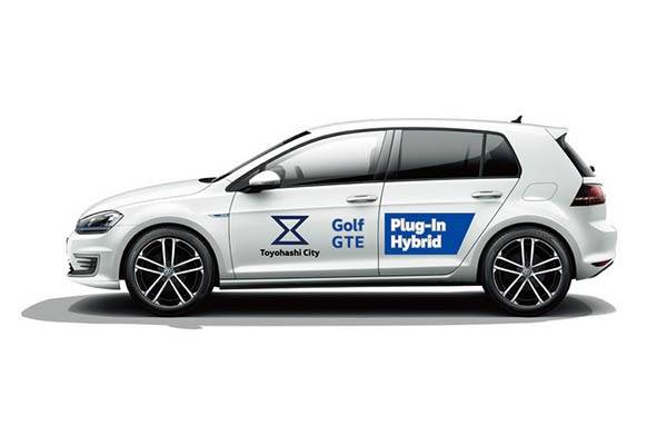 豊橋市に公用車として貸与するゴルフGTE