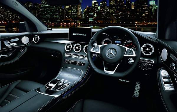 メルセデスAMG GLC43・4MATICクーペ