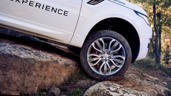 ペルーへの旅をかけた「LAND ROVER EXPERIENCE TOUR PERU 2017」、国内予選がお台場で開幕_01
