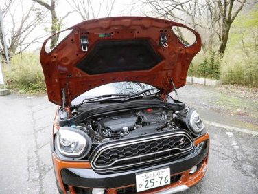 MINIクロスオーバー試乗記 クラスを超える高級感と個性が増した新型MINI_01