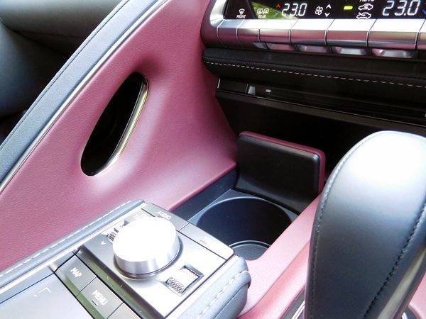レクサスLC試乗記 感性諸元へのこだわりは、五感に響いたか？