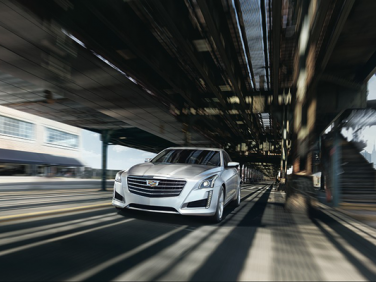 キャデラックCTSをマイナーチェンジ。特別仕様限定車も発売