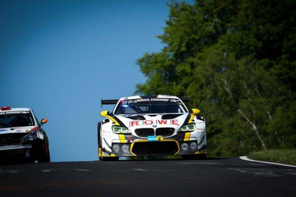 スリックタイヤで雨中を走り、最終ラップでアウディR8 LMS 29号車に抜かれたBMW M6 GT3 96号車