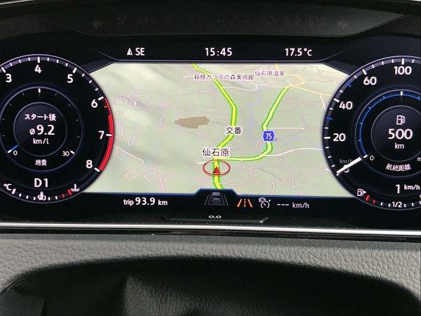 デジタルメーターになって、地図も表示されます