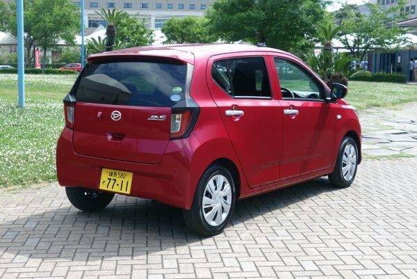 ダイハツ 新型ミラ イース