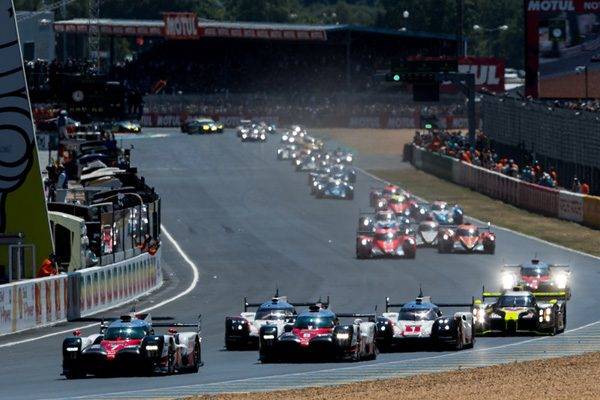 ル・マン24時間レース速報 トヨタ3台を悪夢が襲う