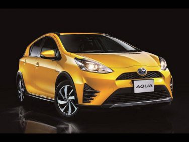 TOYOTA、アクアをマイナーチェンジ！ クロスオーバースタイルを進化させた「Crossover」も設定
