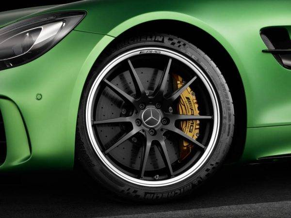 メルセデスAMG GT R パイロットスポーツカップ2