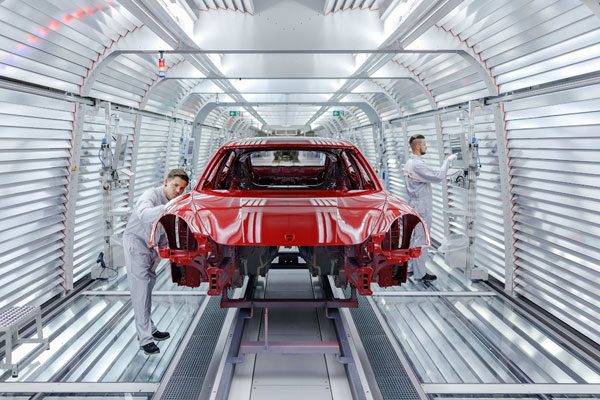 ポルシェ J.D.パワー社による初期品質調査において首位を獲得