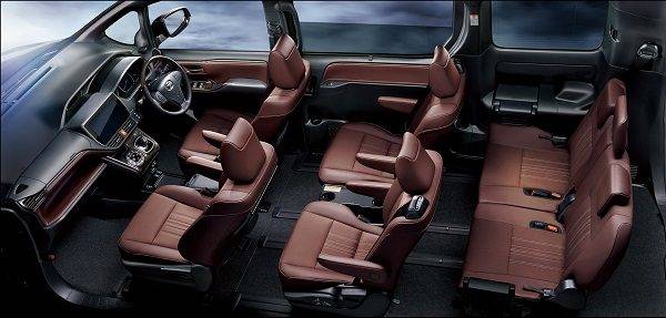 トヨタ　エスクァイア　TOYOTA ESQUIRE Gi“Premium Package”