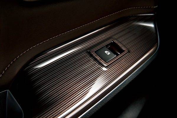 トヨタ　エスクァイア　Gi　Premium Package　フロントドア　スイッチ