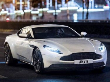 アストンマーティン DB11にV8エンジン搭載モデルを追加