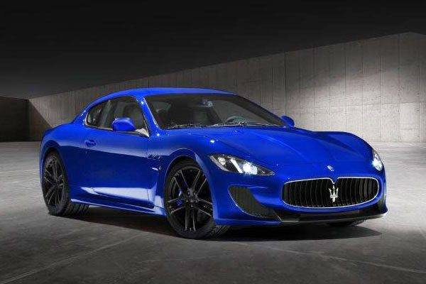 マセラティ グラントゥーリズモ 60th anniversary edition フロントビュー