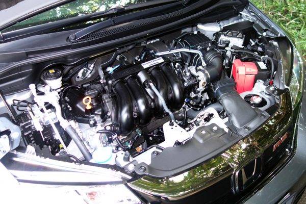 マイナーチェンジしたフィット RSの1.5Lエンジン
