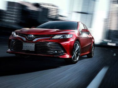 トヨタ、カムリをフルモデルチェンジ TNGAに基づきプラットフォーム、パワートレーンなどすべて一新！