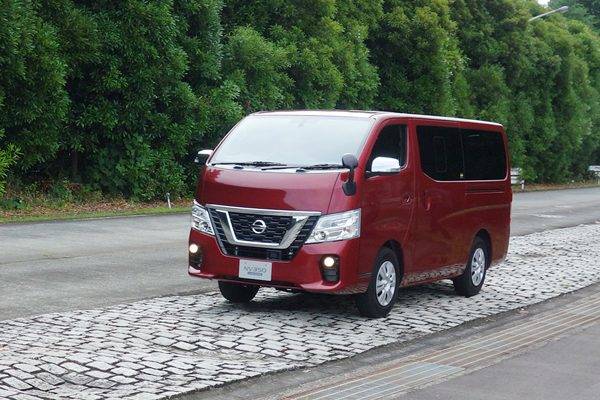 日産 マイナーチェンジした「NV350キャラバン」の地道な耐久テストを体験