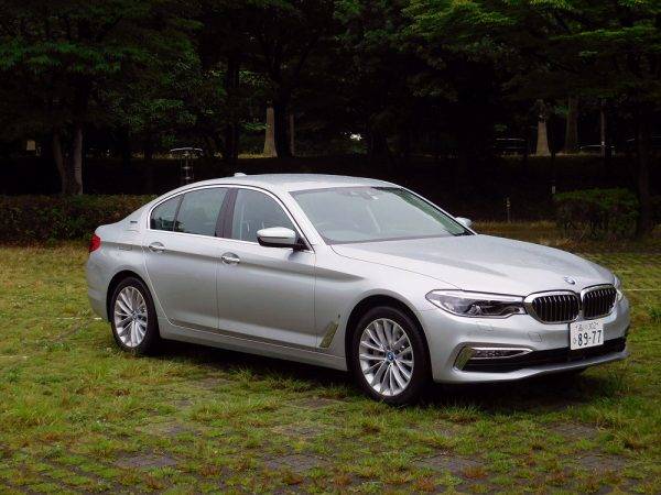 BMW　530e　フロントイメージ