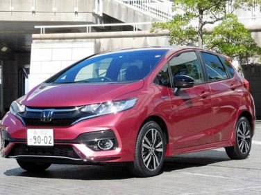 ホンダ フィット試乗記 マイナーチェンジでダウンサイザーも満足の乗り心地に