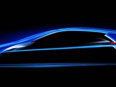 新型日産リーフのシルエットが見えた！