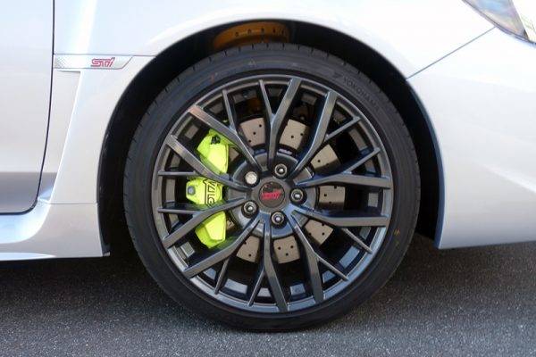 スバル WRX STI マイナーチェンジ ホイール ブレーキ