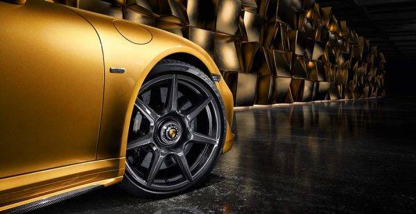 ポルシェ　911　ターボS　エクスクルーシヴ　ブレイデッドカーボンホイール　イメージ
