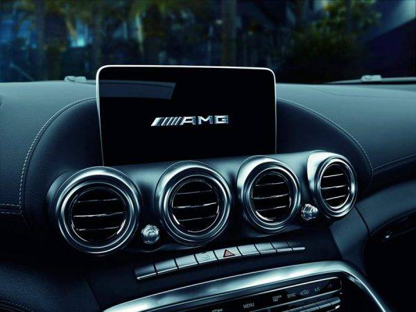 メルセデスAMG GTロードスター　センターコンソール　モニター