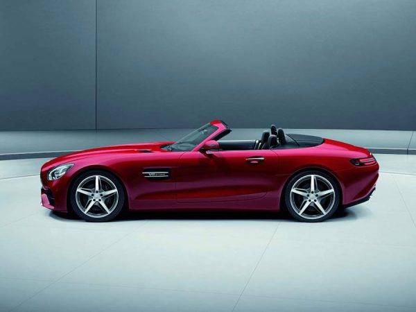 メルセデスAMG GTロードスター　3面図　真横