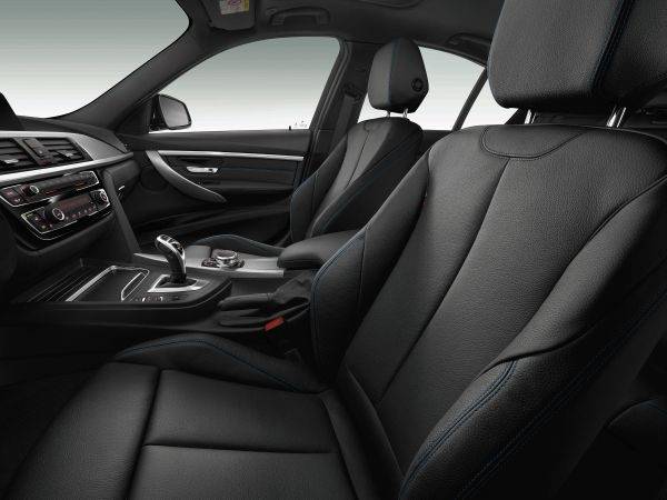 BMW　3シリーズ　エディション・シャドー　ダコタレザーシート