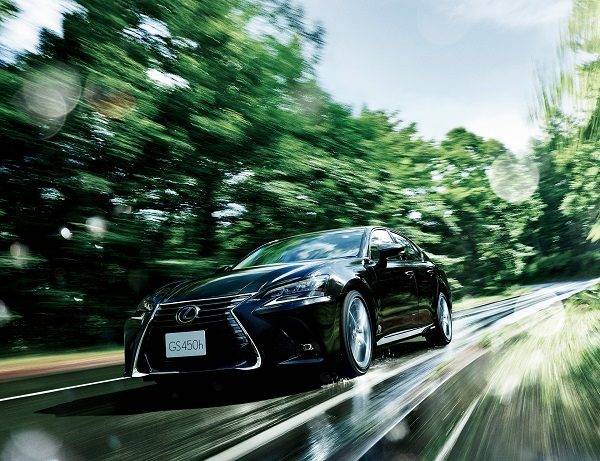 LEXUS GS GS F マイナーチェンジ GS450h走行イメージ
