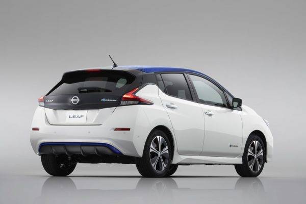 日産 新型リーフ リヤイメージ