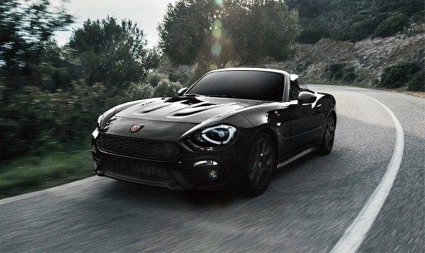 アバルト124 spider 1 Year Anniversary（ワンイヤー・アニバーサリー）