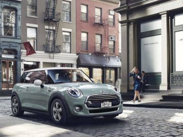 レトロモダンなMINIの限定車が登場