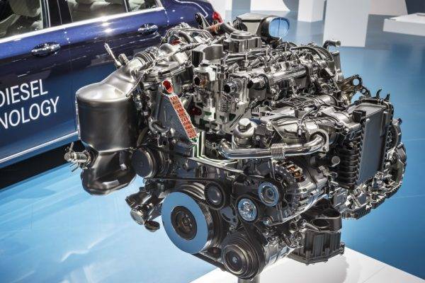 舘内端コラム　メルセデス・ベンツ　M654ディーゼル　RWEに対応