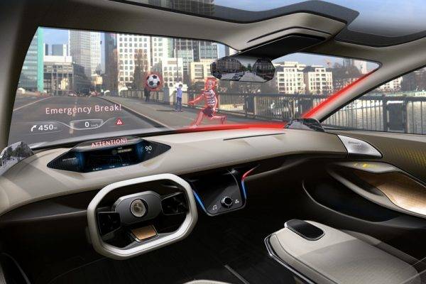 コンチネンタル　フランクフルトショー　コックピットビジョン2025
