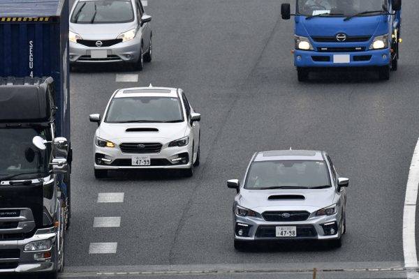 スバル アイサイト・ツーリングアシストを体験レポート 街中走行イメージ