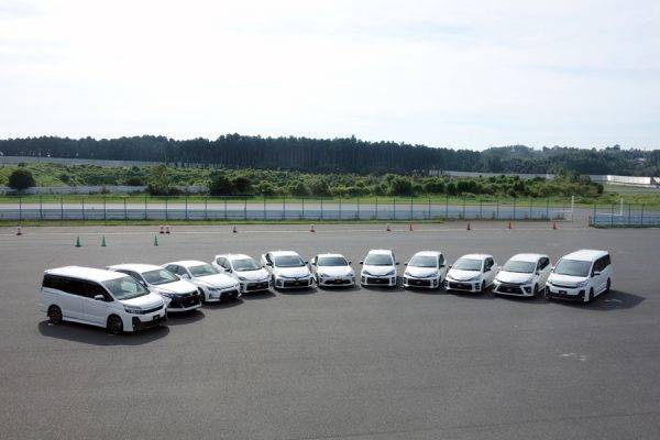 トヨタ　GRブランド　ラインアップ集合写真
