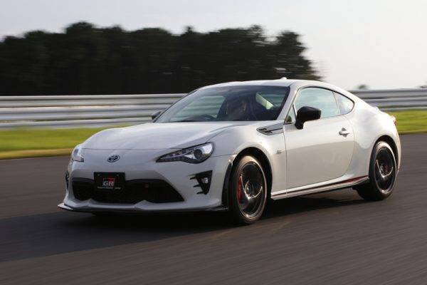 トヨタ　GRブランド　86GRプロトタイプ　試乗風景
