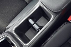 ホンダ　シャトル　一部改良　センターコンソールボックス