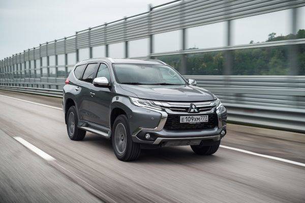 三菱自動車　ロシアでパジェロスポーツの生産再開　走行イメージ
