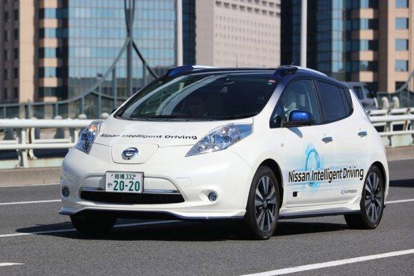 ルノー・日産・三菱アライアンス　日産自動運転車テスト風景