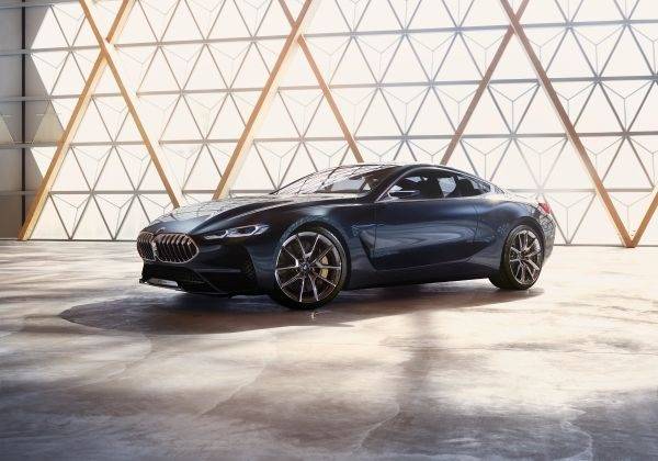 BMW　東京モーターショーに出展するコンセプト8シリーズ